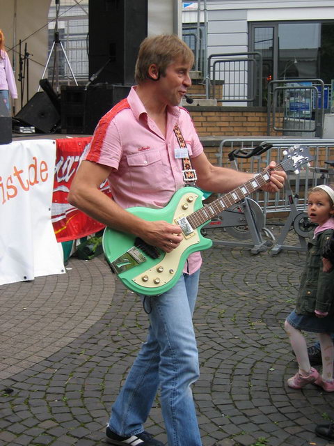 gal/2007/2007 Borbecker Markfest/2007 Saitentwist Borbecker Markfest 2.9. 112.jpg